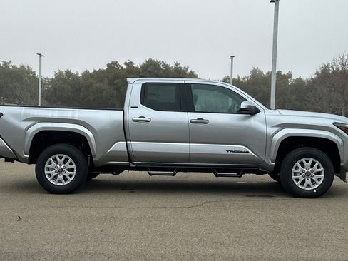 New 2026 Toyota Tacoma SR5 AWD/4WD image 3