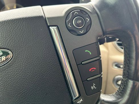 Used 2016 Land Rover LR4 HSE image 19