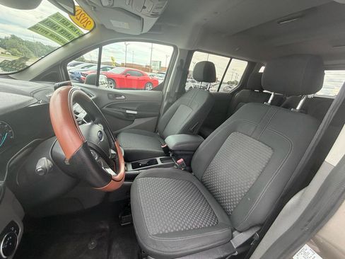 Used 2020 Ford Transit Connect XLT FWD image 17