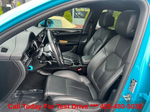 Used 2021 Porsche Macan S AWD/4WD image 23