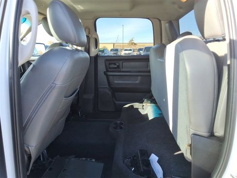 Used 2017 RAM 1500 Express image 11