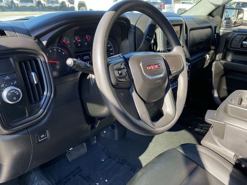 Used 2024 GMC Sierra 1500 Pro w/ Pro Value Package image 10