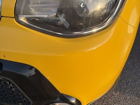 Used 2016 Kia Soul + image 16