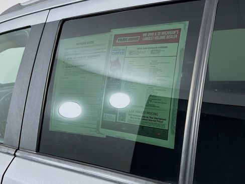 Used 2014 Jeep Compass Latitude FWD image 12