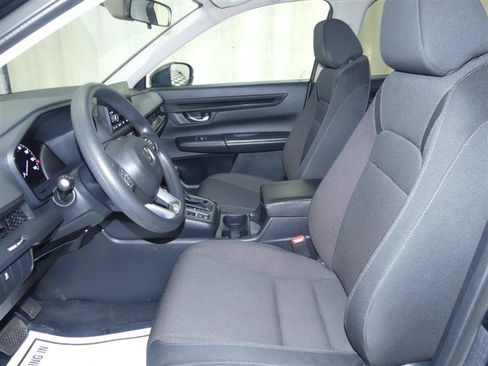 Used 2025 Honda CR-V LX image 17