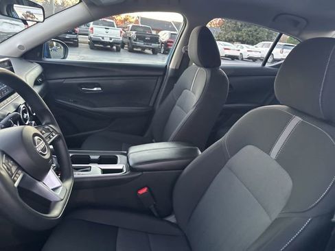 Used 2024 Nissan Sentra SV image 11