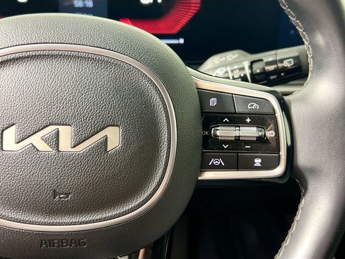 Used 2024 Kia Sorento S FWD image 18