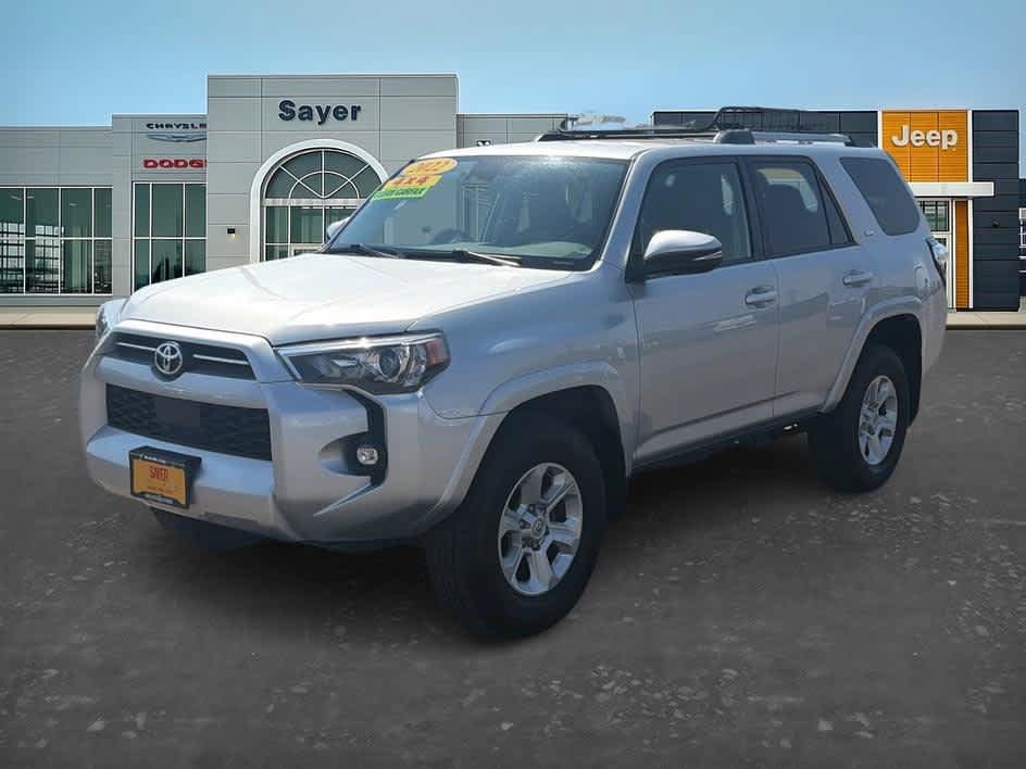 Used 2022 Toyota 4Runner SR5 Premium AWD/4WD image 3