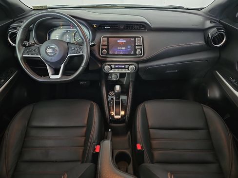 Used 2020 Nissan Kicks SR w/ SR Premium Package FWD image 11