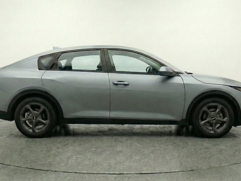 Used 2025 Kia K4 FWD image 11