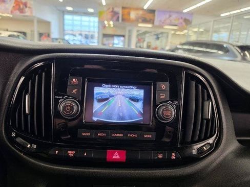 Used 2019 RAM ProMaster City Tradesman SLT FWD image 15
