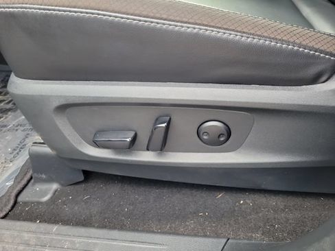 Used 2024 Nissan Pathfinder SL w/ Cargo Package FWD image 23