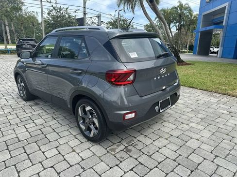 Used 2025 Hyundai Venue SEL FWD image 34