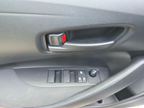 Used 2026 Toyota Corolla LE FWD image 16
