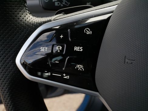 Certified 2025 Volkswagen Jetta GLI Autobahn image 26