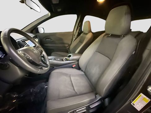Used 2021 Honda HR-V Sport image 19