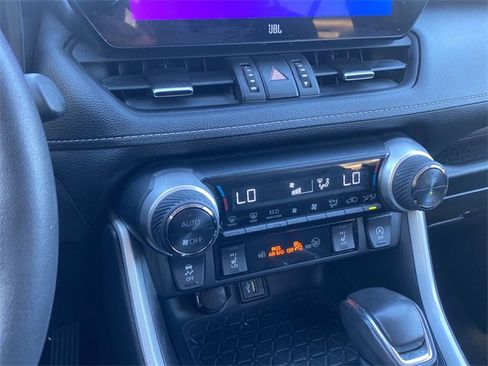 Used 2024 Toyota RAV4 XLE Premium image 27