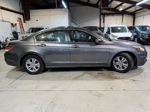 Used 2011 Honda Accord EX image 8