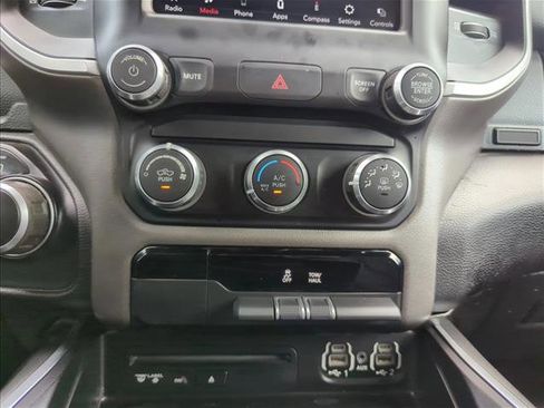 Used 2019 RAM 1500 Big Horn image 11