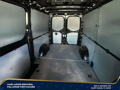 Used 2024 Mercedes-Benz Sprinter 2500 image 31