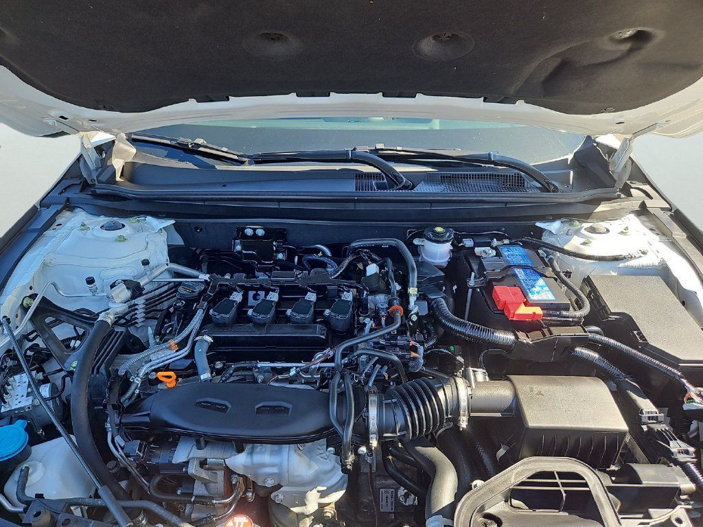 Certified 2025 Honda Accord LX image 29