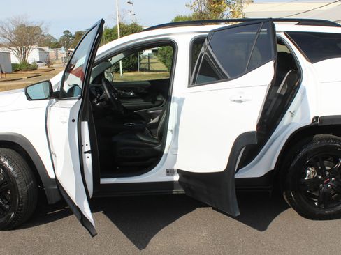 Used 2024 GMC Terrain AT4 image 5