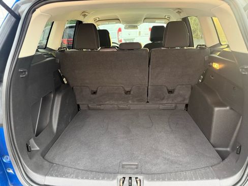 Used 2017 Ford Escape SE w/ SE Cold Weather Package AWD/4WD image 25