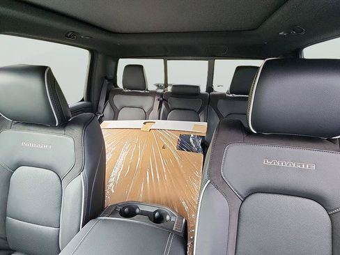 New 2026 RAM 1500 Laramie AWD/4WD image 21