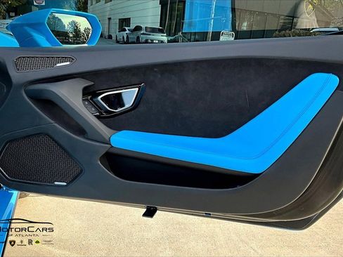 Used 2023 Lamborghini Huracan EVO image 20