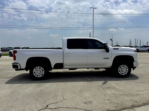 Used 2024 Chevrolet Silverado 2500 LT w/ Texas Edition AWD/4WD image 6