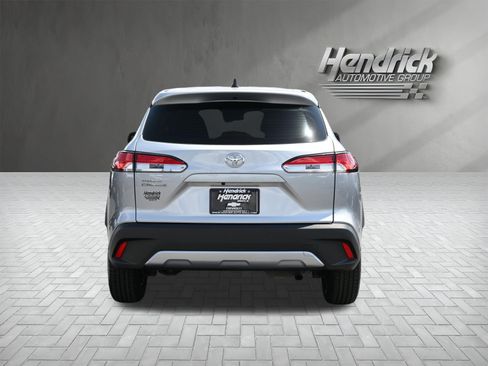 Used 2024 Toyota Corolla Cross L FWD image 9