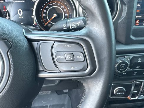 Used 2021 Jeep Gladiator Sport AWD/4WD image 26