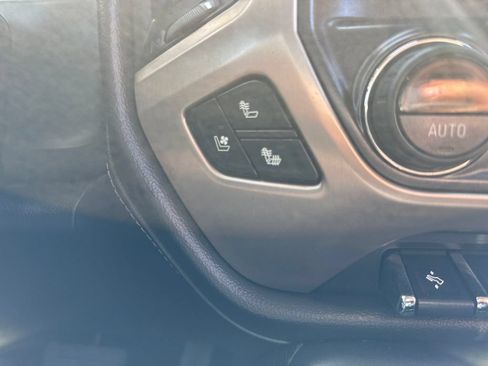 Used 2018 GMC Sierra 1500 Denali w/ Denali Ultimate Package AWD/4WD image 38