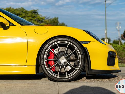 Used 2016 Porsche Cayman GT4 RWD image 28