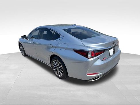 Used 2023 Lexus ES 350 w/ Premium Package FWD image 5