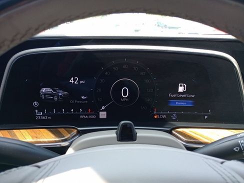 Used 2024 Cadillac Escalade ESV Sport Platinum image 28