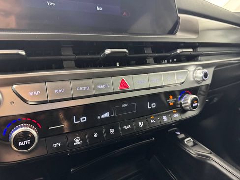 Used 2024 Kia Telluride S w/ S Sunroof Package FWD image 28