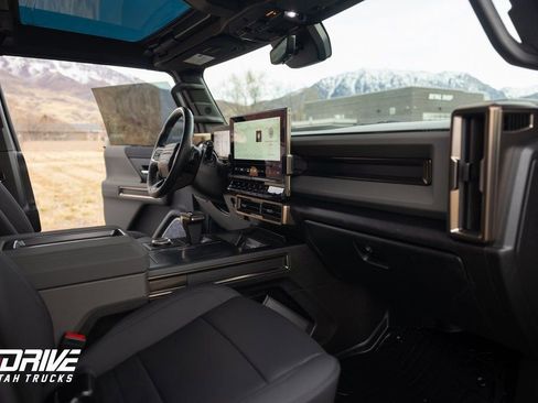 Used 2024 GMC Hummer EV 3X w/ Omega Edition image 14