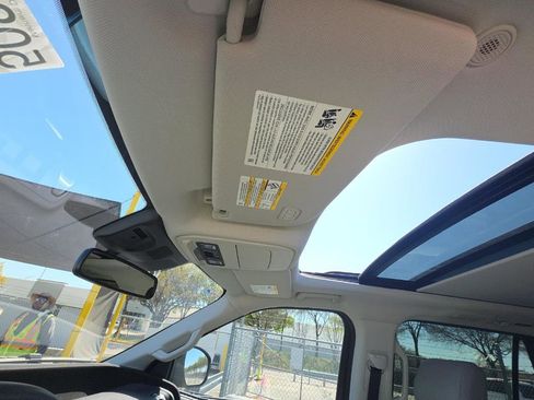 Used 2025 Ford Expedition Active image 9