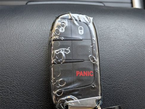 Used 2023 Chrysler 300 Touring w/ Sport Appearance Package image 27