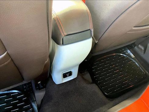 Used 2017 Jeep Renegade Limited image 21