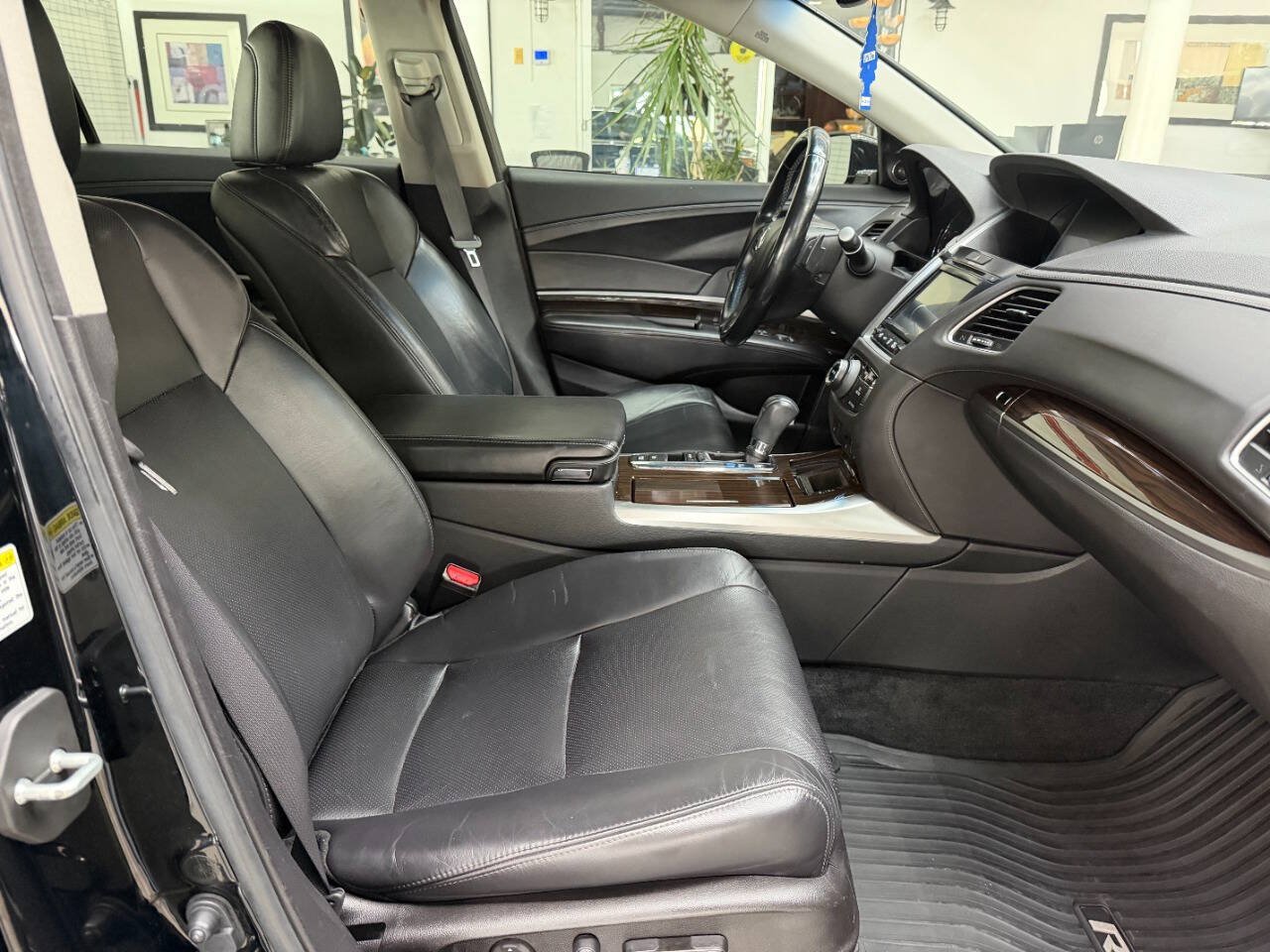 Used 2014 Acura RLX w/ Technology Package FWD image 17