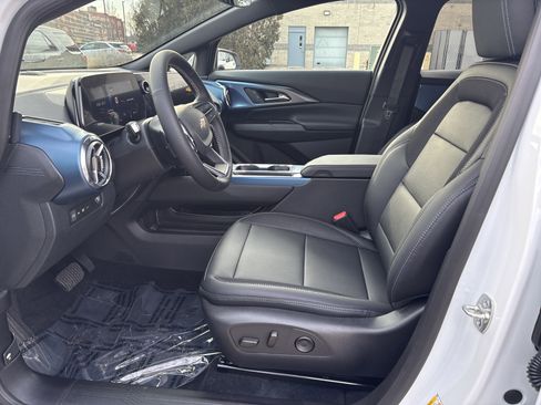 New 2026 Chevrolet Equinox EV LT FWD image 11