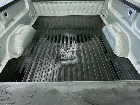 Used 2018 Chevrolet Silverado 1500 LT w/ LT Convenience Package image 30