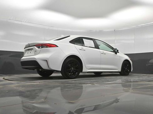 Used 2025 Toyota Corolla LE FWD image 36