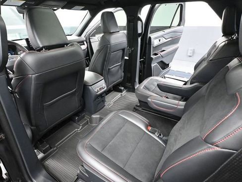 Used 2025 Ford Explorer ST image 42