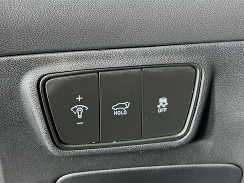 Used 2024 Hyundai Tucson Limited image 16