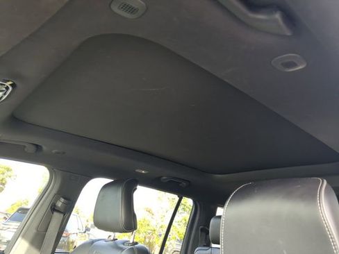 Used 2021 Jeep Grand Cherokee L Overland w/ Luxury Tech Group IV image 25