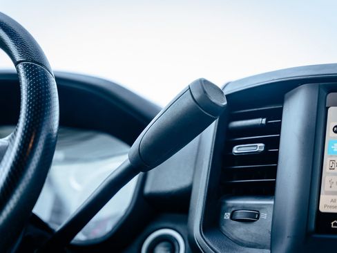 Used 2024 RAM 2500 Tradesman w/ Chrome Appearance Group image 27