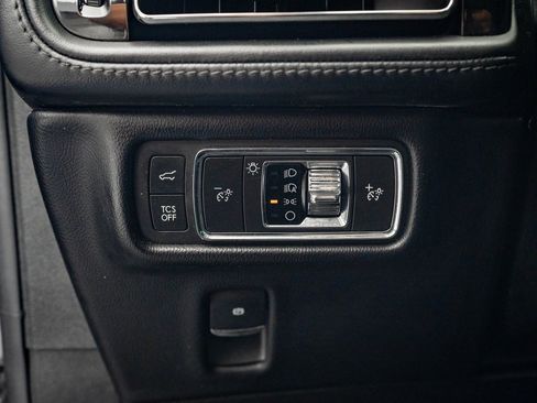 Used 2022 Lincoln Nautilus Reserve w/ Equipment Group 201A image 20